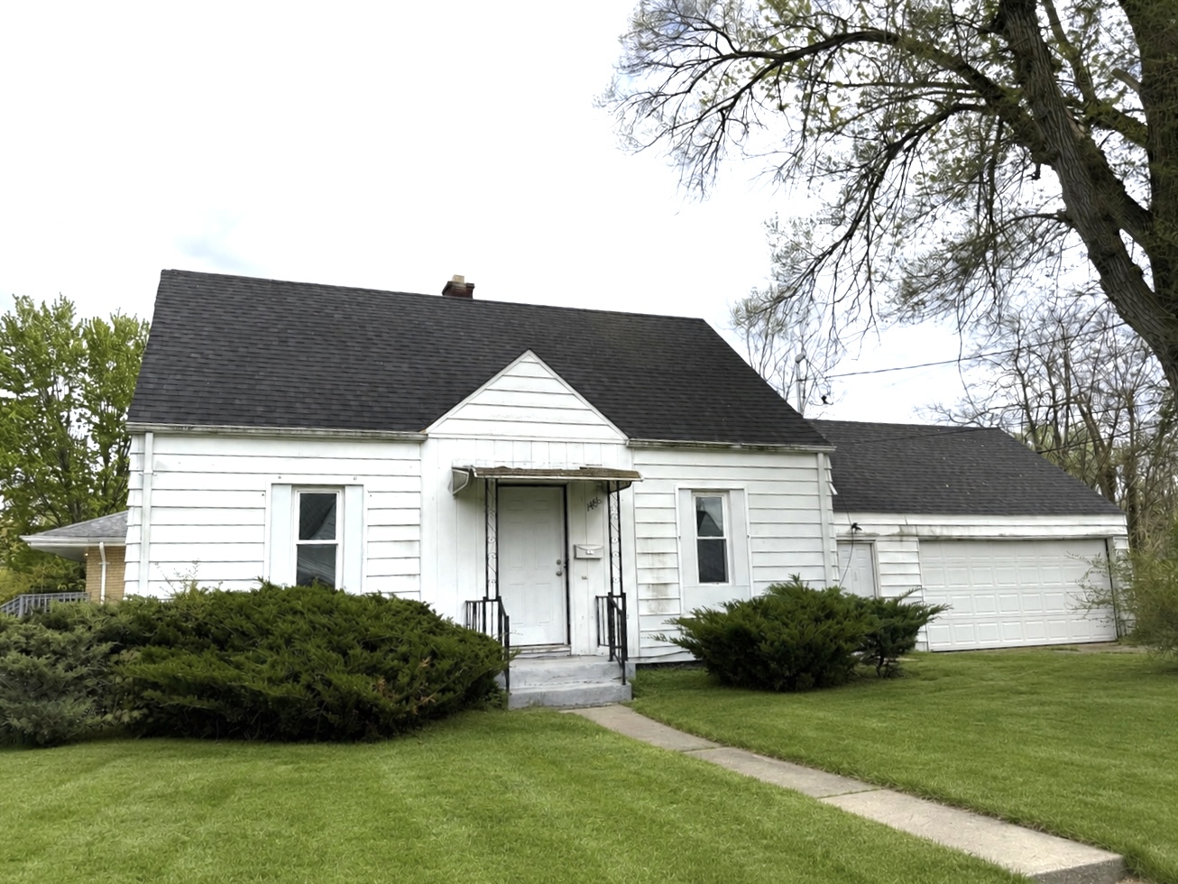 Property main image